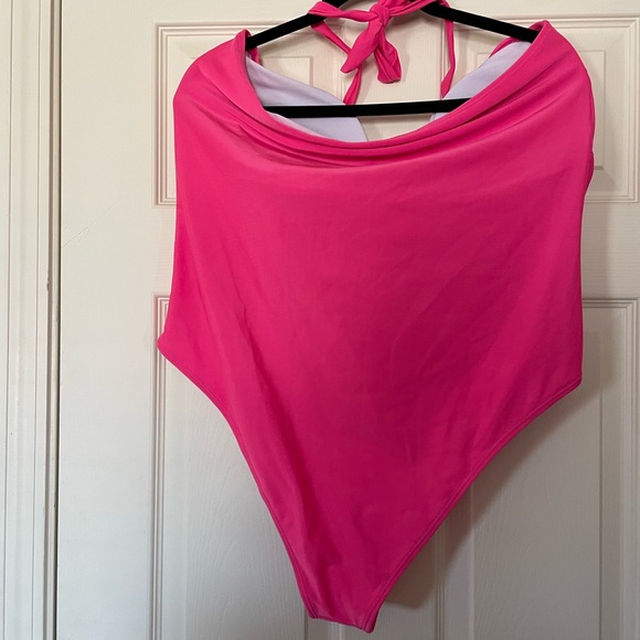 Set of 4 SHEIN 4x (Size 20) swimsuits - Picture 6 of 13